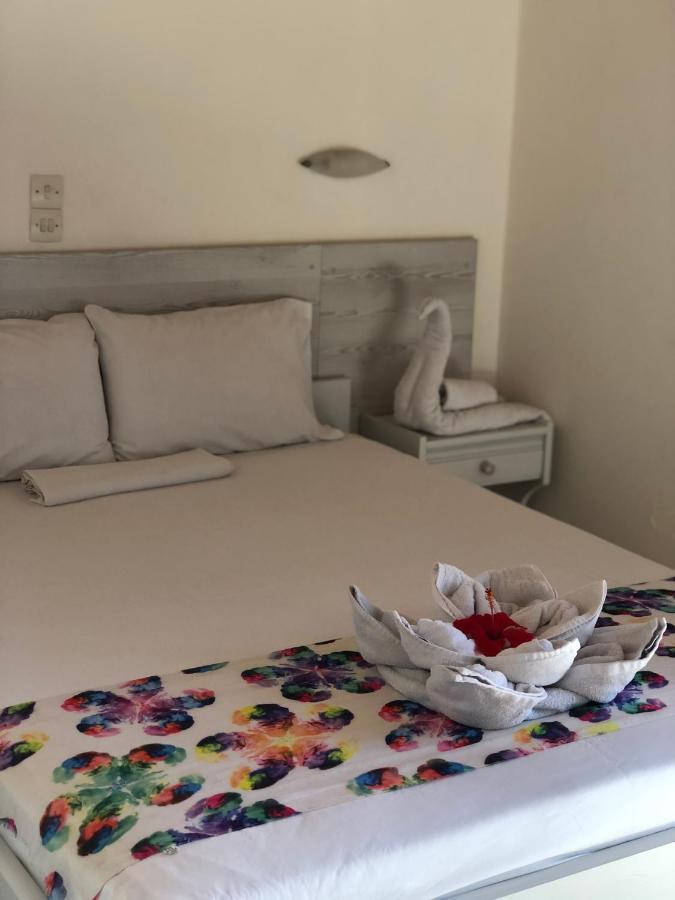 Flisvos Rooms Frangocastelo Екстер'єр фото